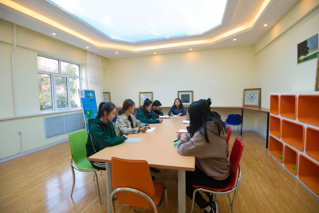 走進龍外 | 黑龍江外國語學院學生心理成長指導中心 點亮心燈，賦能成長