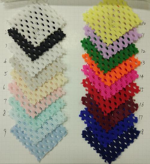 100碼 經(jīng)緯編:經(jīng)編 梳棉工藝:精梳 產(chǎn)品詳情 供應(yīng)三明治網(wǎng)布 雙層橢圓